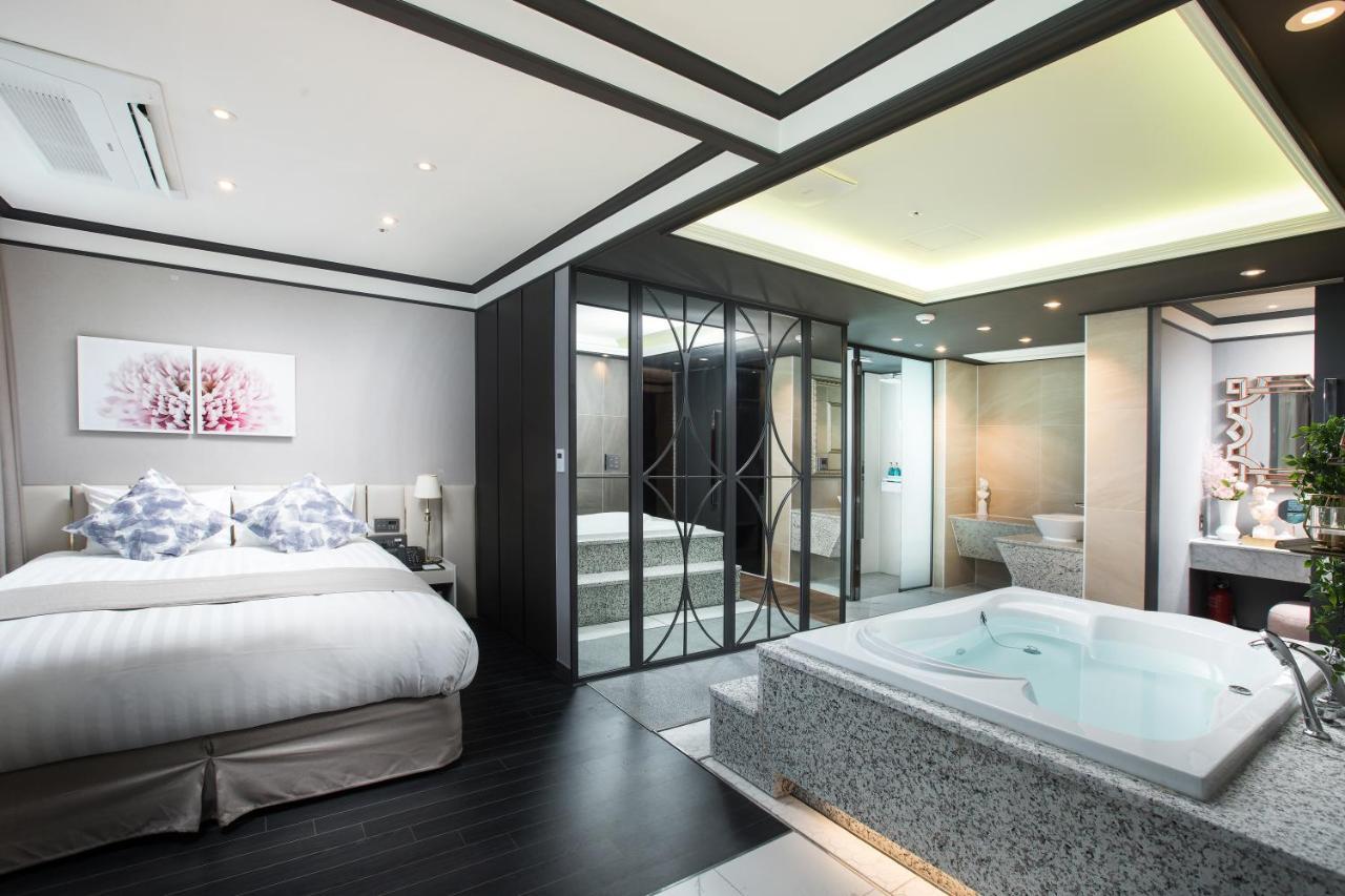 Utop Boutique Hotel&Residence Gwangju Metropolitan City Eksteriør billede