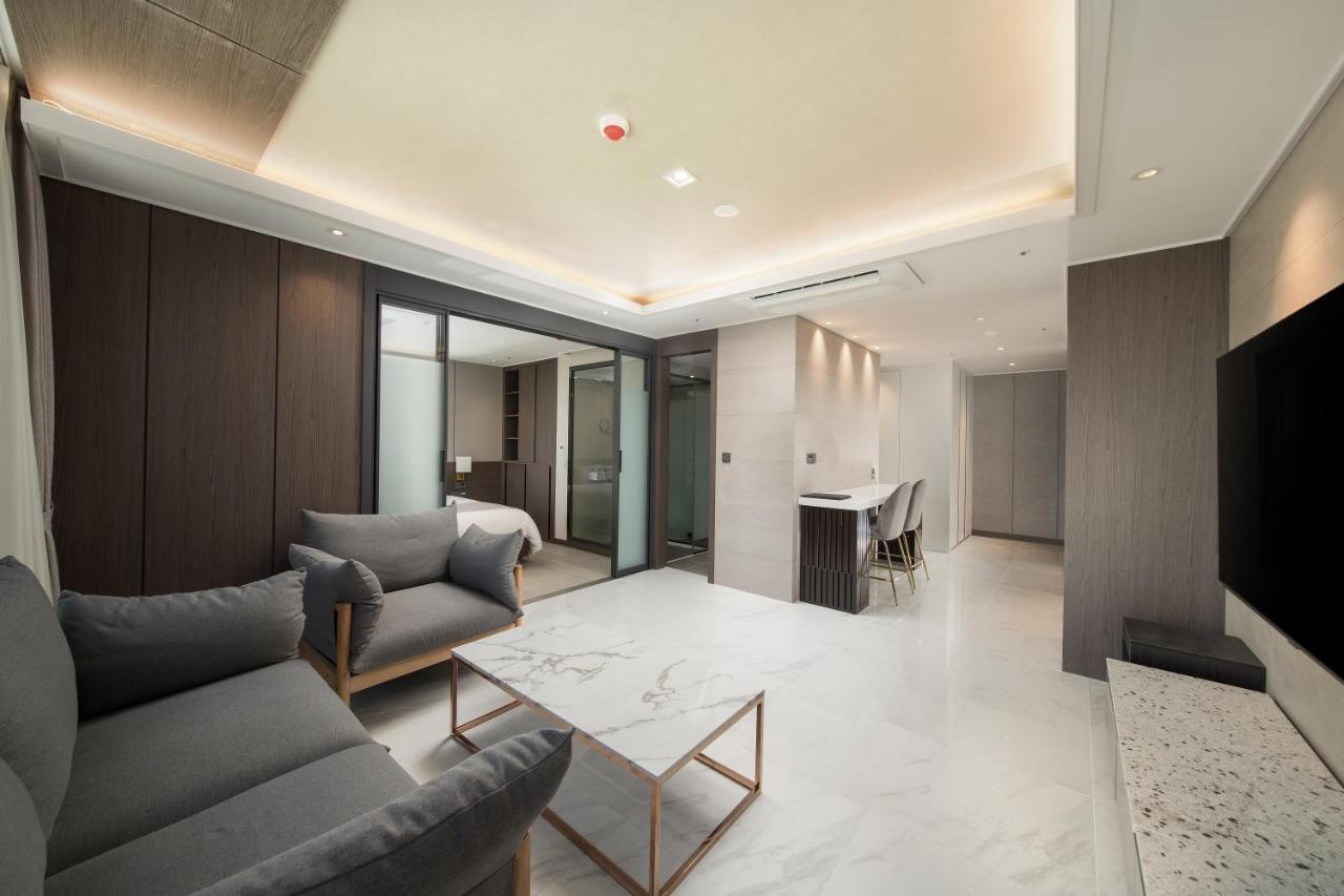 Utop Boutique Hotel&Residence Gwangju Metropolitan City Eksteriør billede