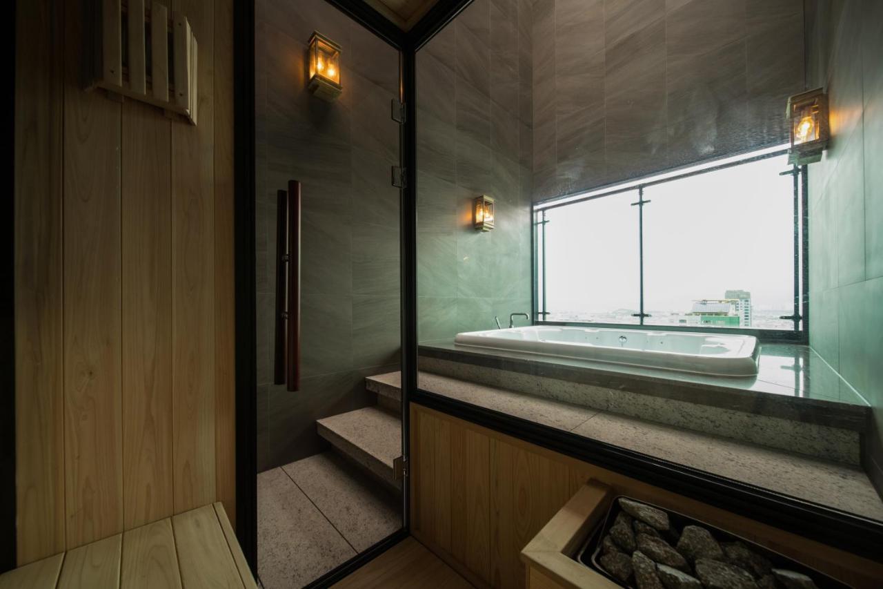 Utop Boutique Hotel&Residence Gwangju Metropolitan City Eksteriør billede